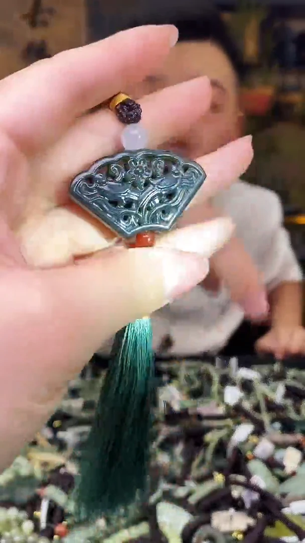 颈饰未镶嵌和田玉多样性发货，拍一发一