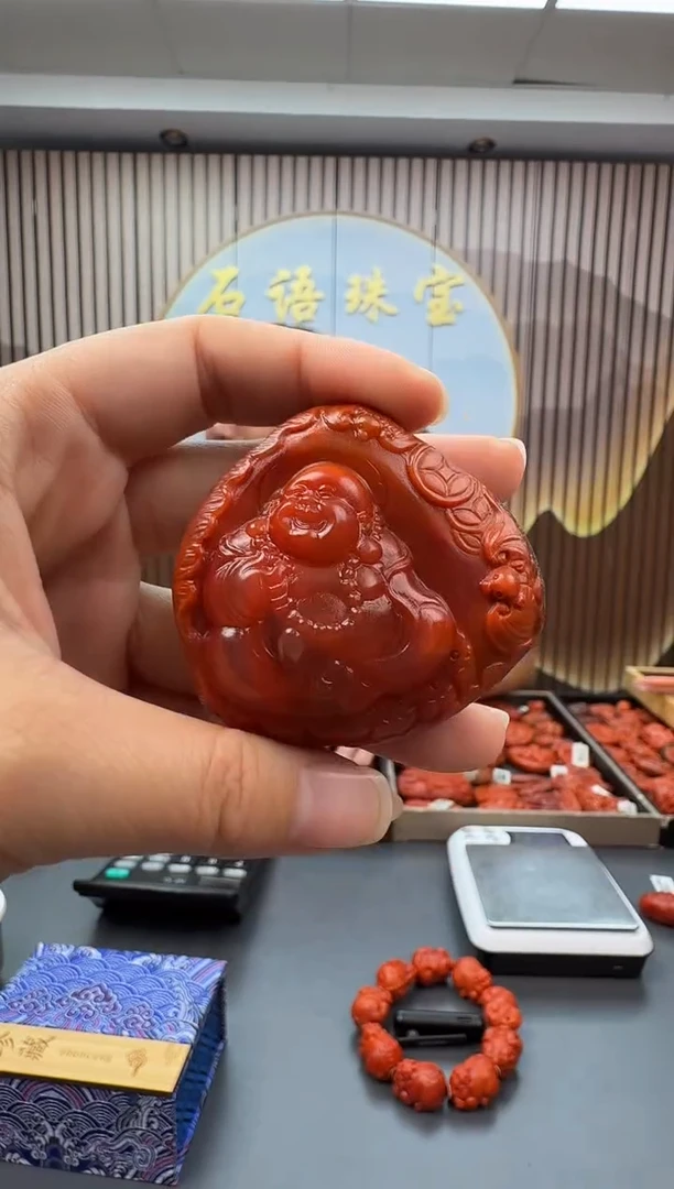 未镶嵌雕刻南红玛瑙089ZB0914产品一个