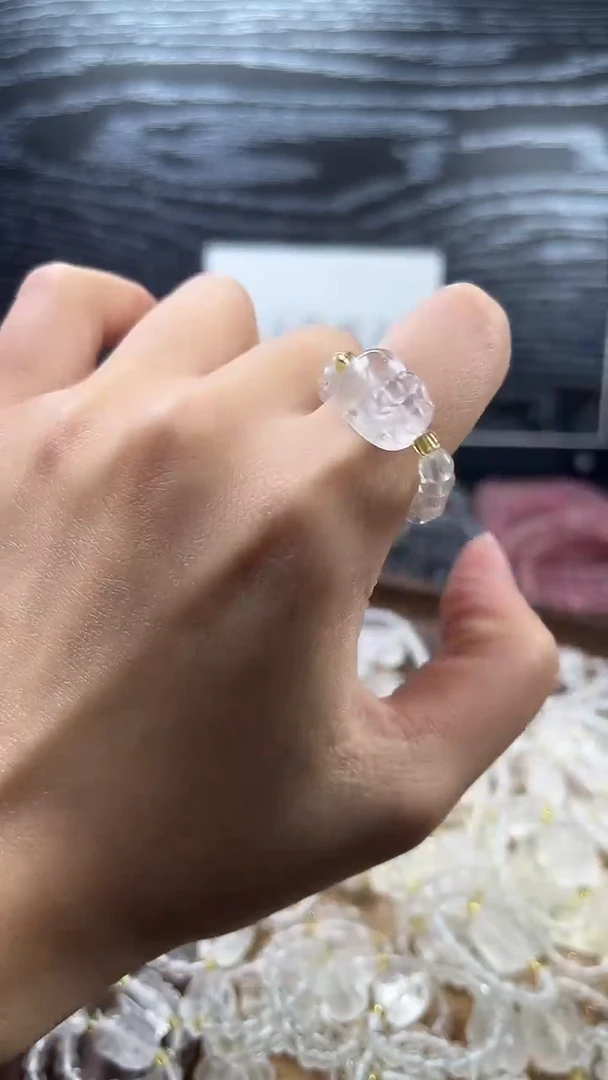 未镶嵌戒圈水晶白水戒指款（有弹力）