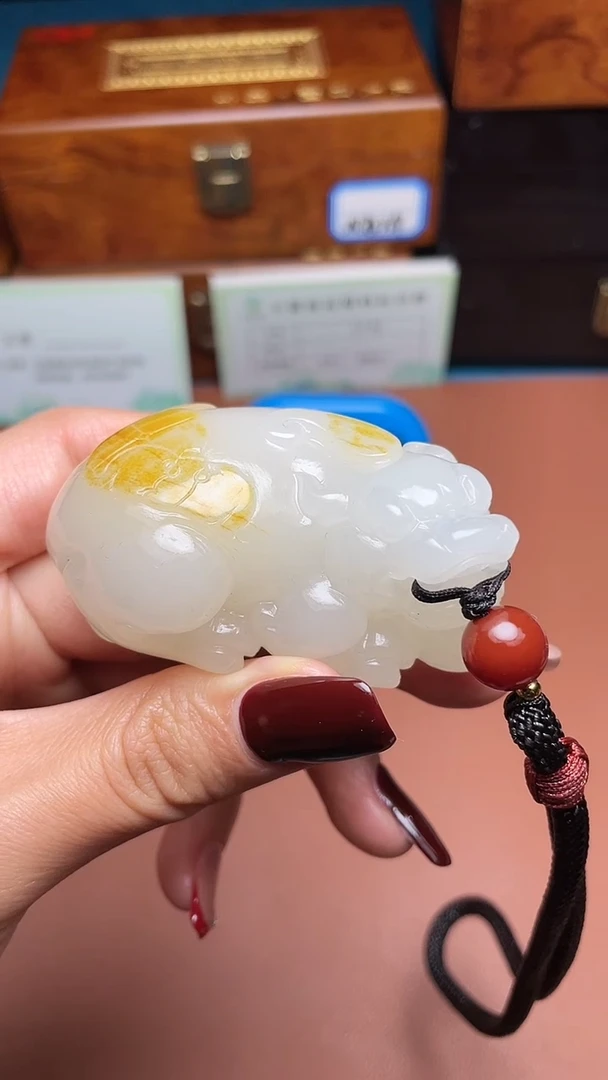 未镶嵌和田玉把件用****9和田玉