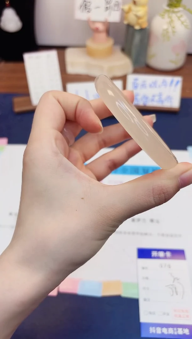 【闪购商品】石英质玉手镯未镶嵌76-美人条藕粉-圈口58
