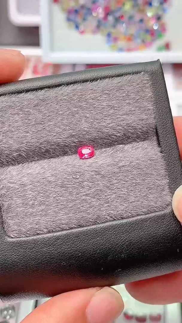 【闪购商品】尖晶石裸石未镶嵌粉绝0.29