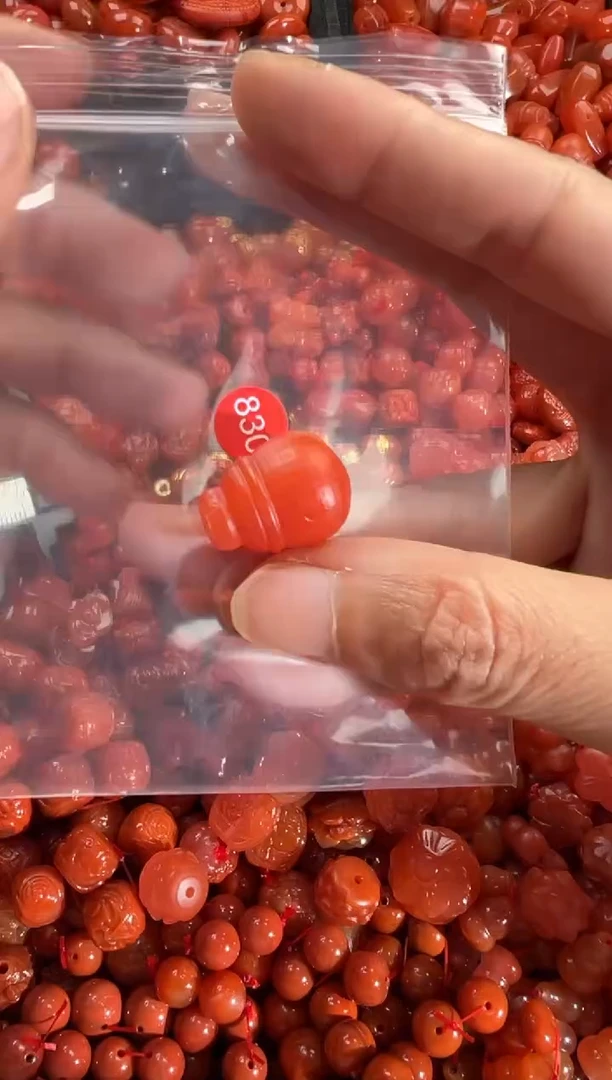 【闪购商品】南红玛瑙颈饰未镶嵌1