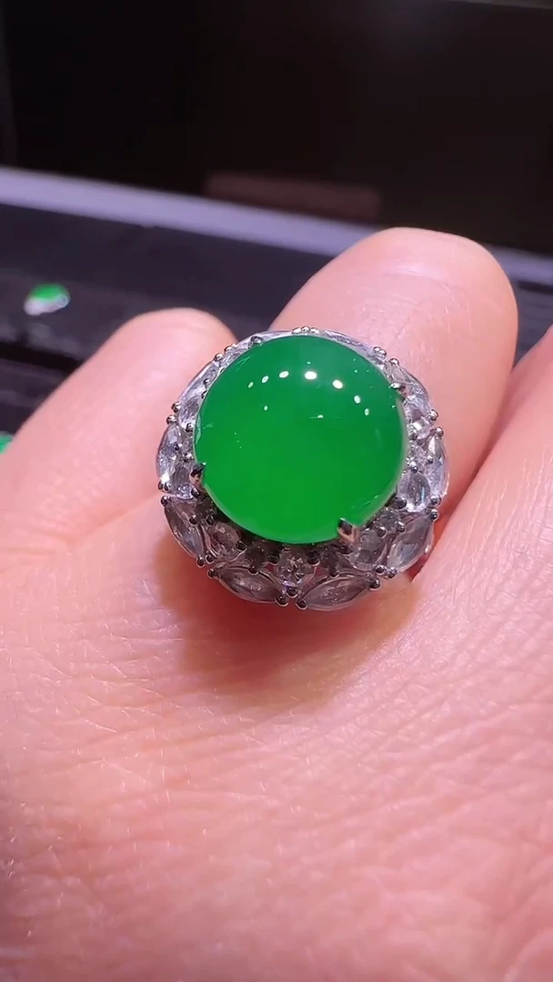 【闪购商品】翡翠戒指18K金镶嵌戒指