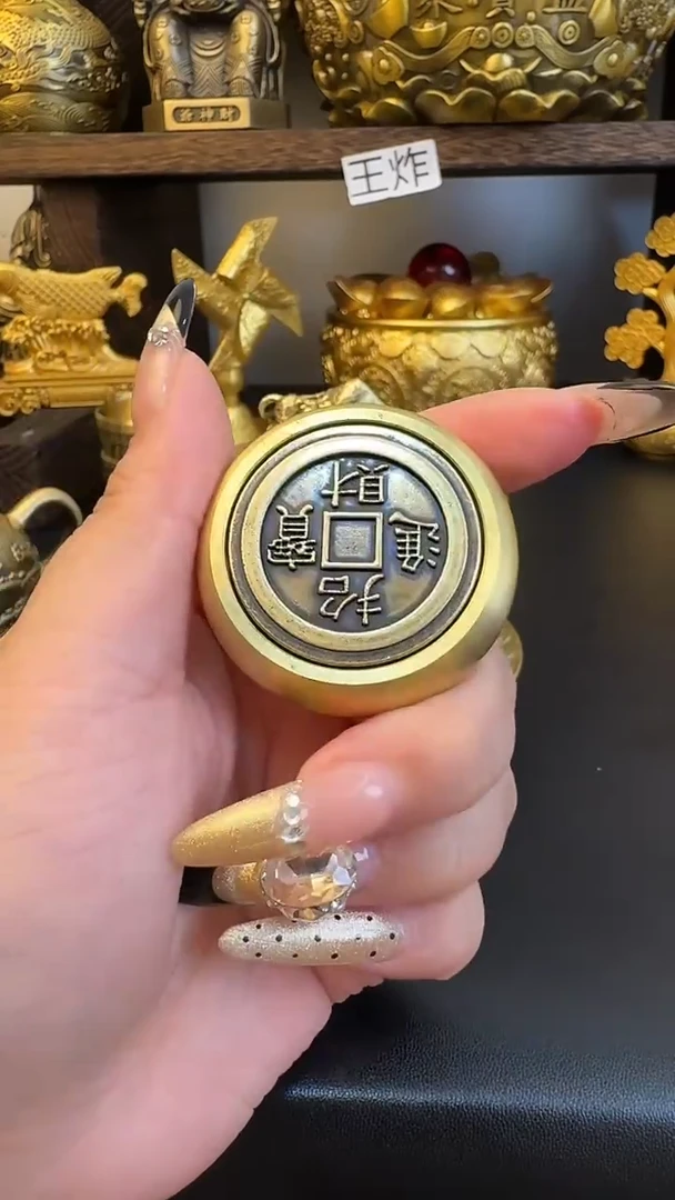 【闪购商品】黄铜单面手把件