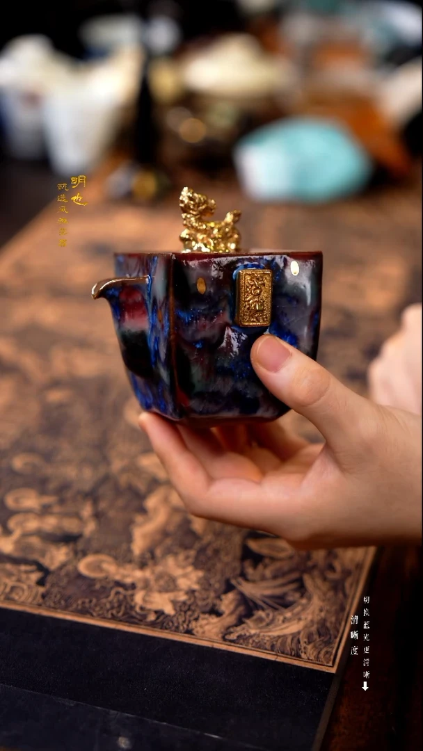 明也茶器/ 宝瓶一个