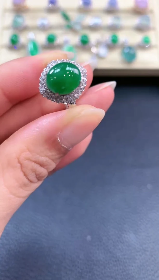 【闪购商品】翡翠戒指18K金镶嵌b116