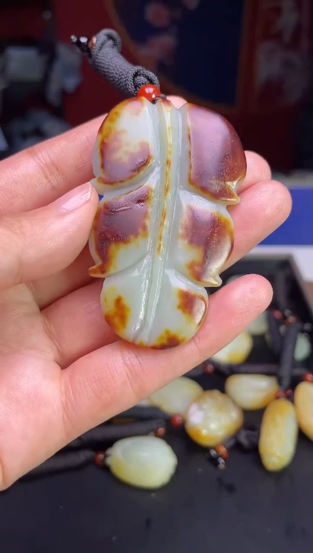 颈饰未镶嵌和田玉3