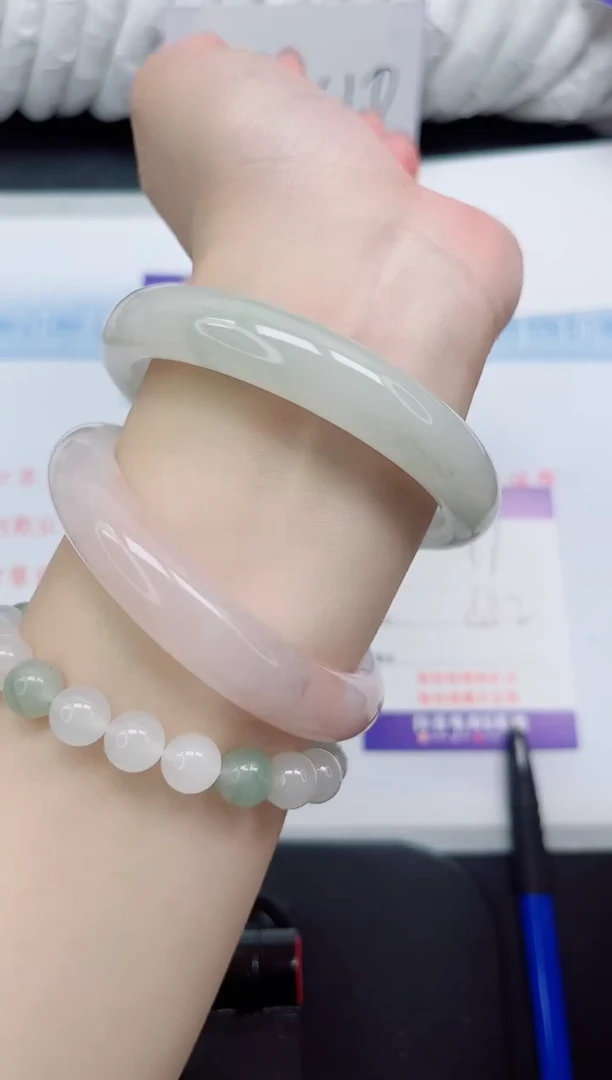 【闪购商品】石英质玉手镯未镶嵌97#58.2