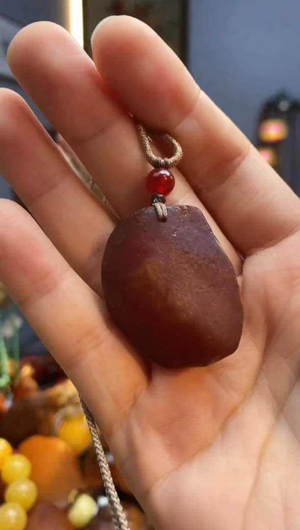 琥珀颈饰未镶嵌吊坠