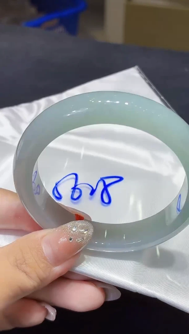 未镶嵌手镯翡翠翡翠手镯5556