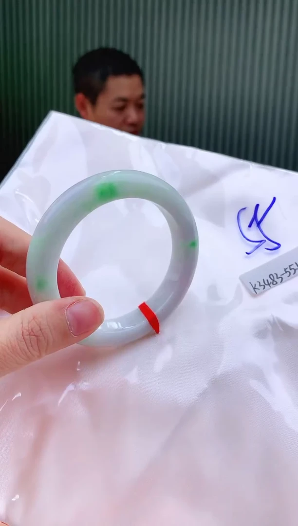 未镶嵌手镯翡翠55