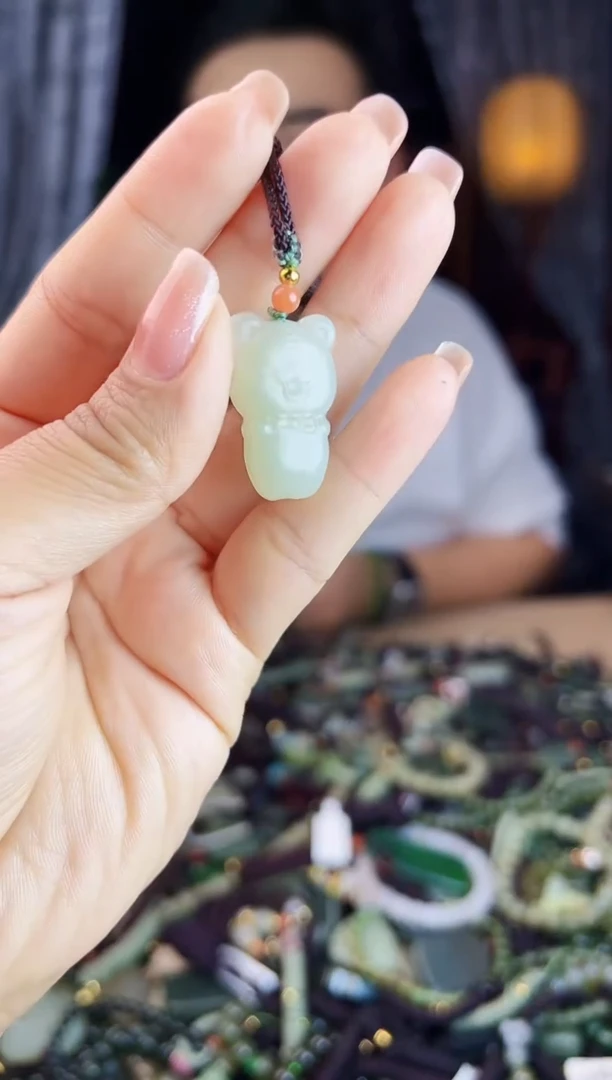 未镶嵌和田玉挂件1