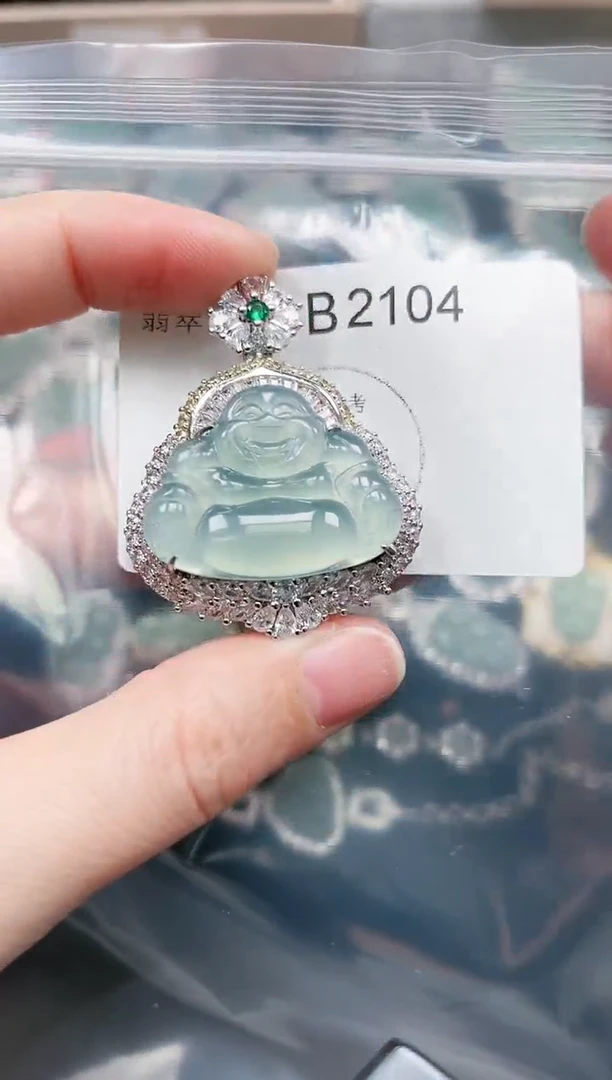 【闪购商品】翡翠颈饰未镶嵌赠皮绳2104