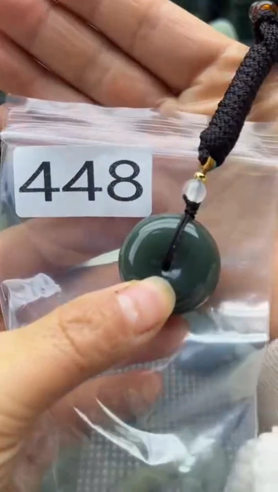 未镶嵌和田玉珠宝半成品扣子