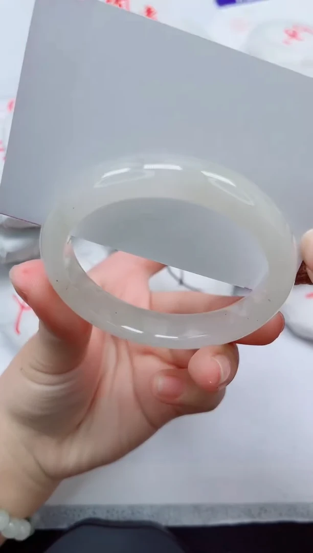 未镶嵌手镯石英质玉75-55/56