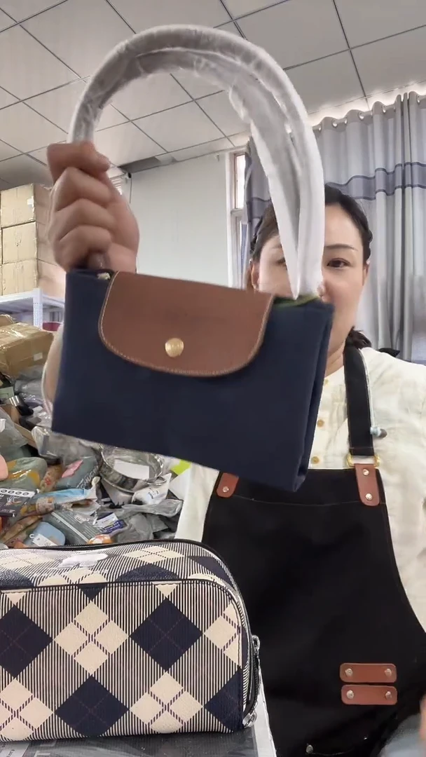 牦牛剖层皮革琪琪女包1号店超好看发图片款