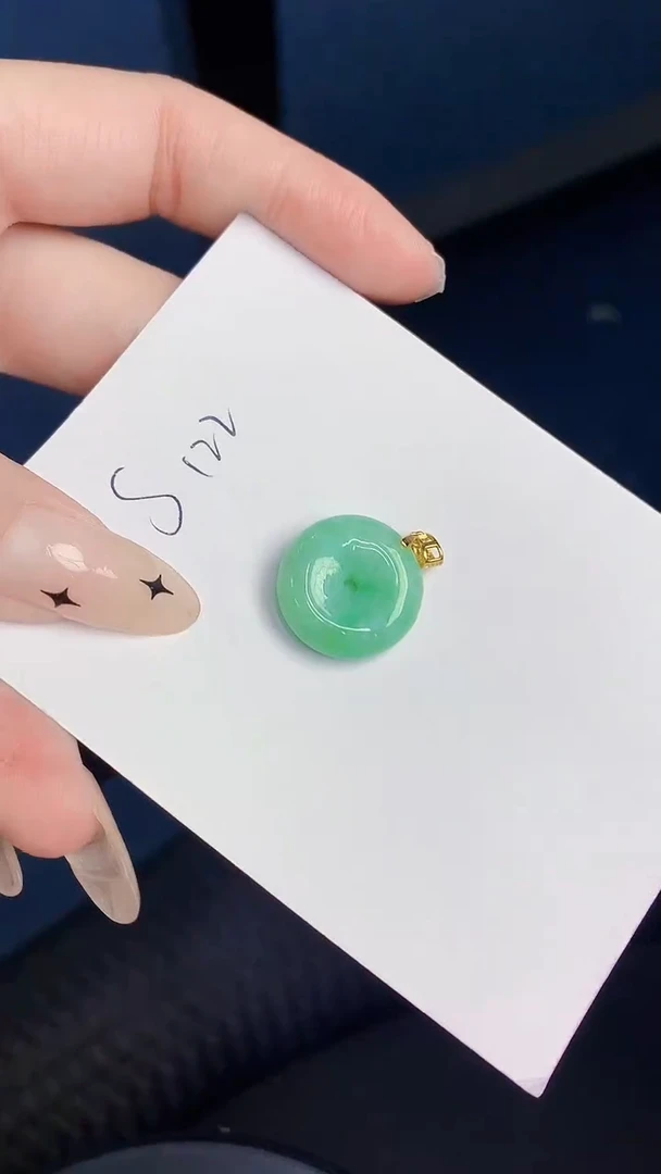 颈饰未镶嵌翡翠缅甸天然翡翠A货