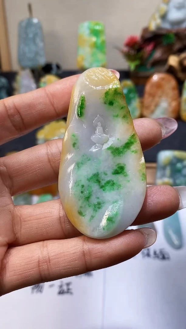 【闪购商品】定制翡翠未镶嵌A货翡翠