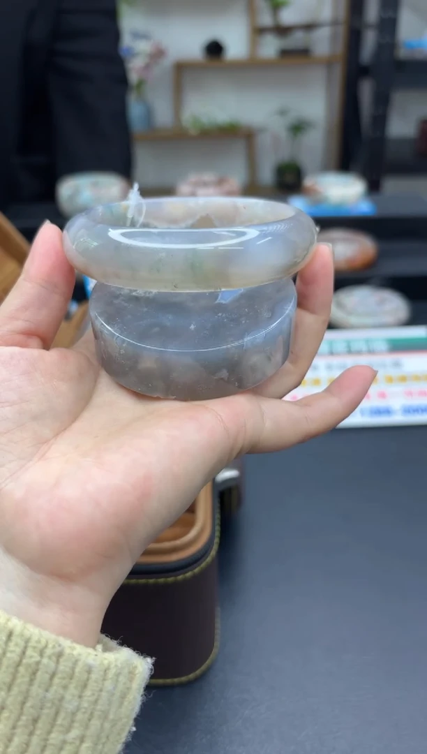 【闪购商品】石英质玉手镯未镶嵌C792(68圈赠送镯心)