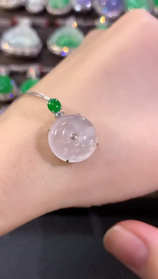 吊坠(不含链)18K金镶嵌翡翠冬日珠宝E31