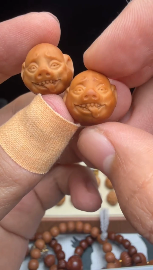 吊坠猴头核桃八戒