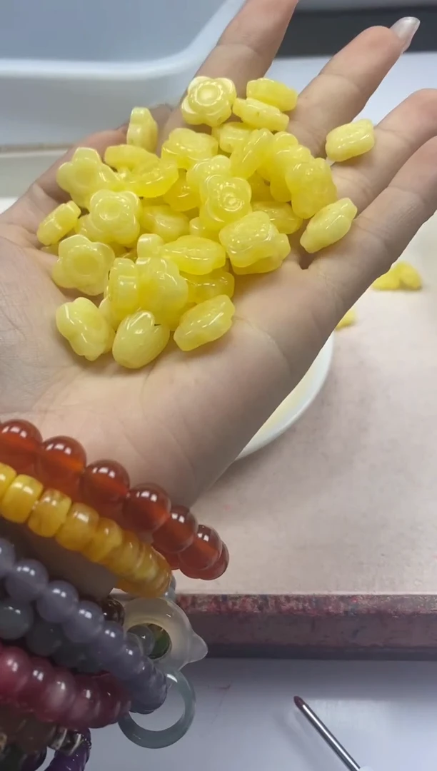 【闪购商品】蜜蜡颈饰未镶嵌w914蜜蜡四叶草*3个