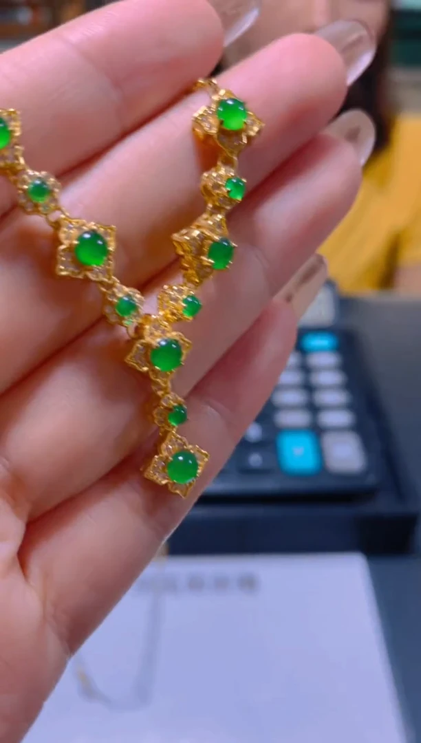 颈饰未镶嵌翡翠多样性发一