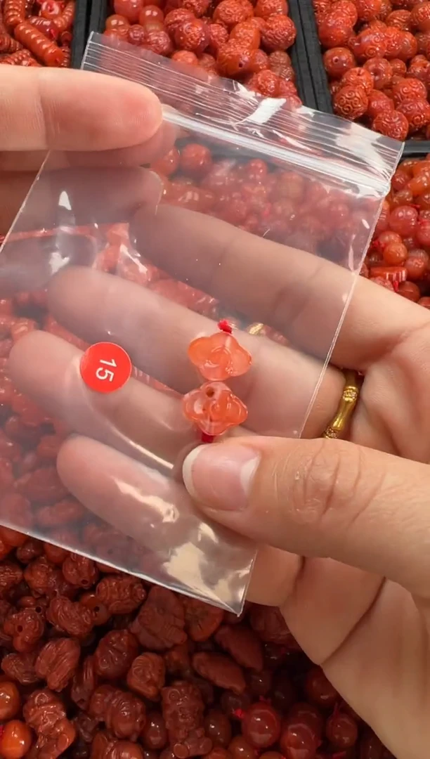 【闪购商品】南红玛瑙颈饰未镶嵌1