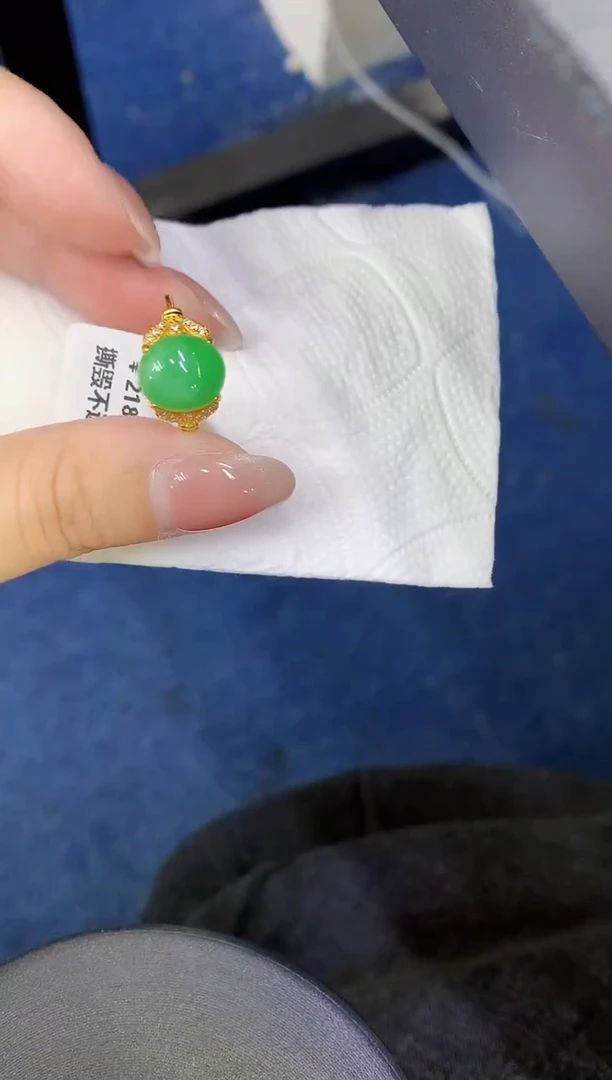 颈饰未镶嵌翡翠缅甸天然翡翠A货714