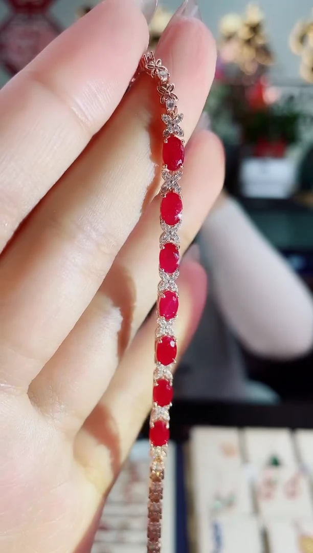 【闪购商品】红宝石手链银S925镶嵌手链