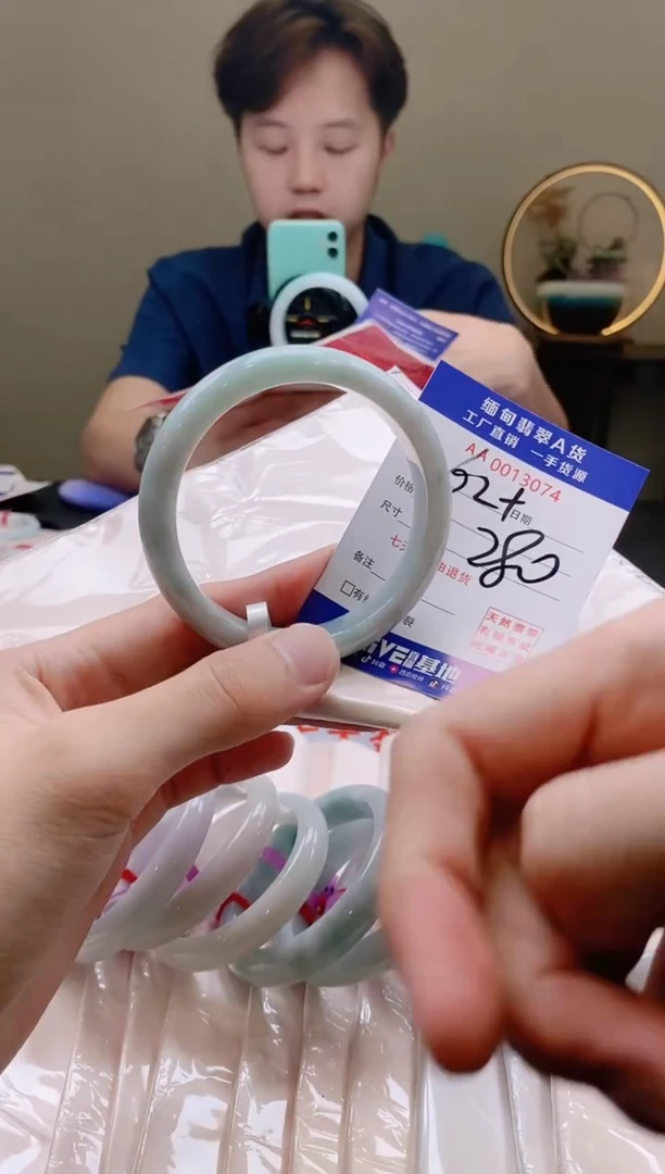 翡翠手镯未镶嵌62