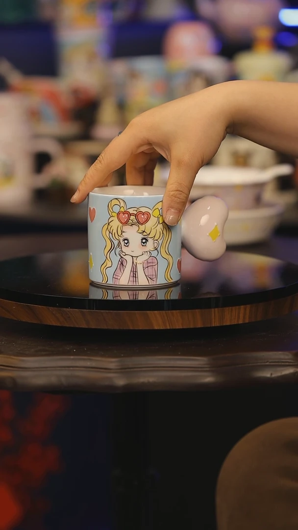 【闪购商品】摆件景德镇釉下彩绘设计师款式陶瓷