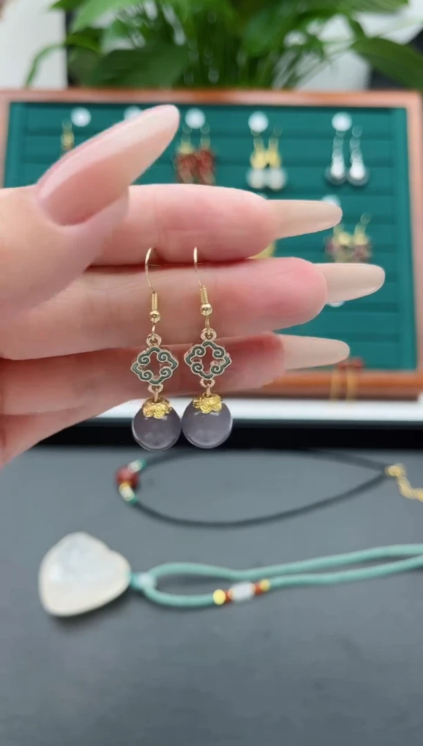 【闪购商品】石英质玉耳饰银S925镀金镶嵌8801