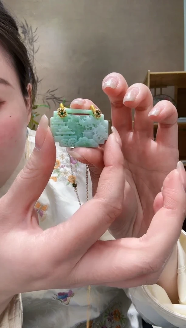 【闪购商品】翡翠颈饰未镶嵌吊坠