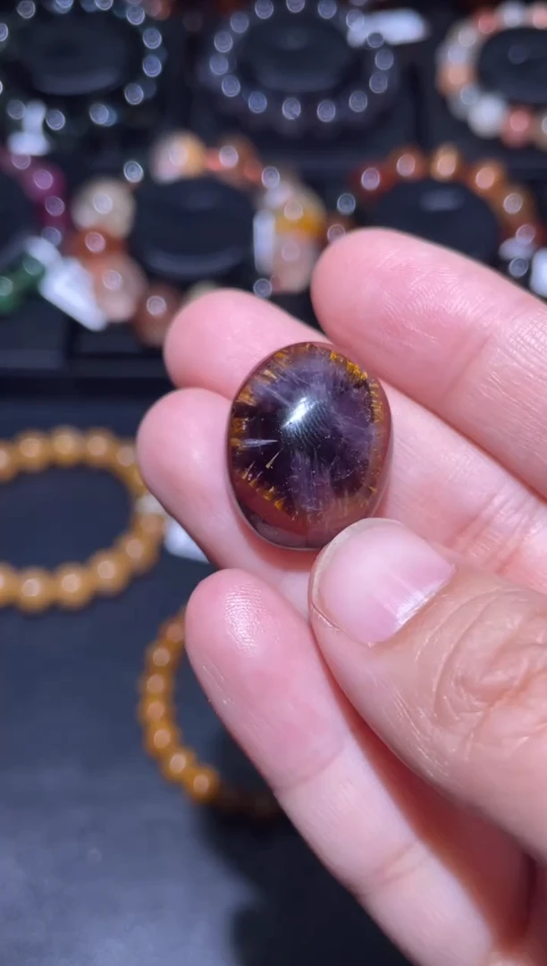 未镶嵌珠宝半成品水晶极光蛋面