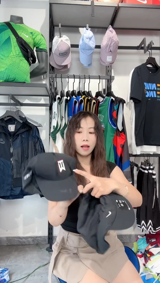 1652编码 瑕疵款以直播间过款为准 尺码2个