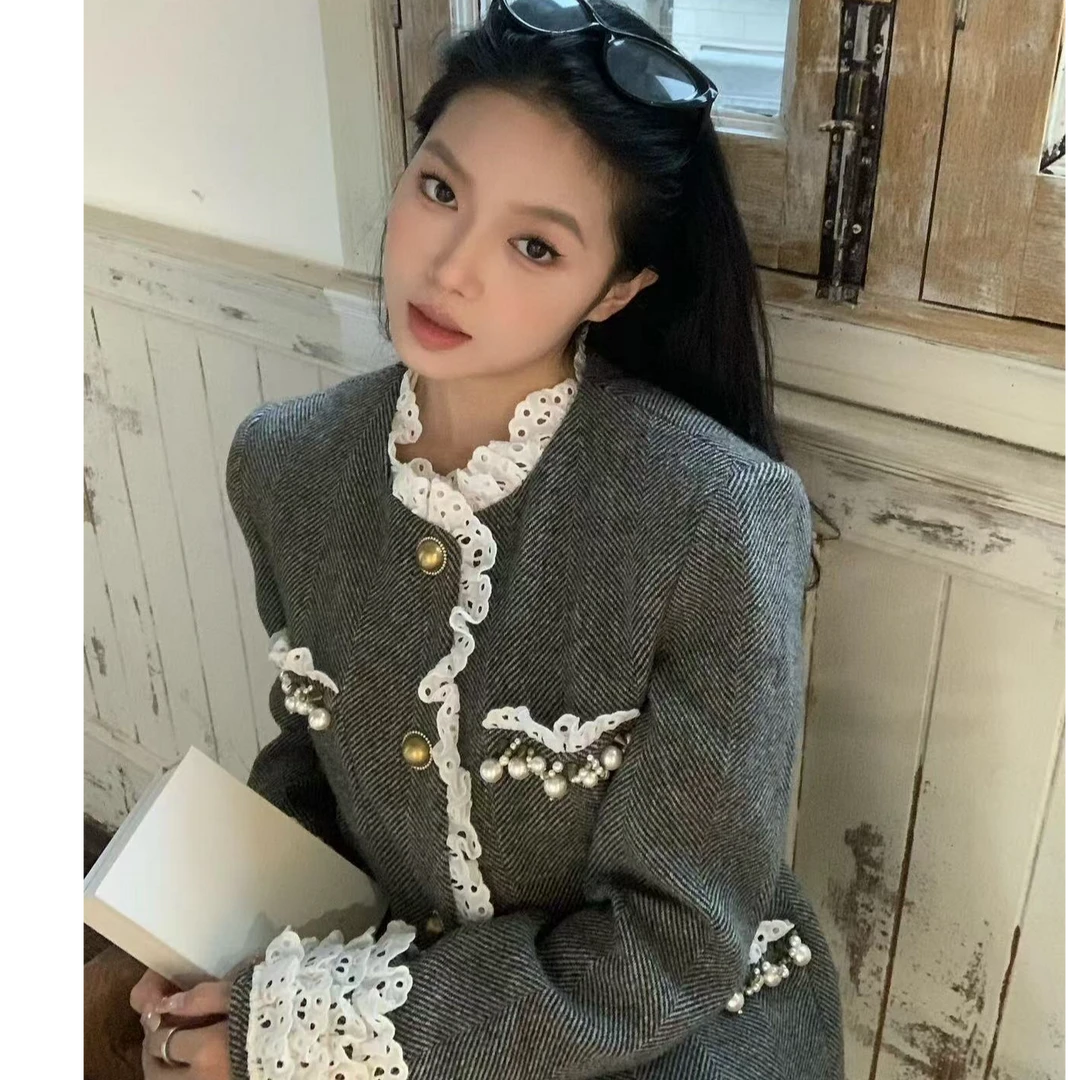 长袖千金风女纯色小香风娃娃领短款短外套气质设计感粗花呢