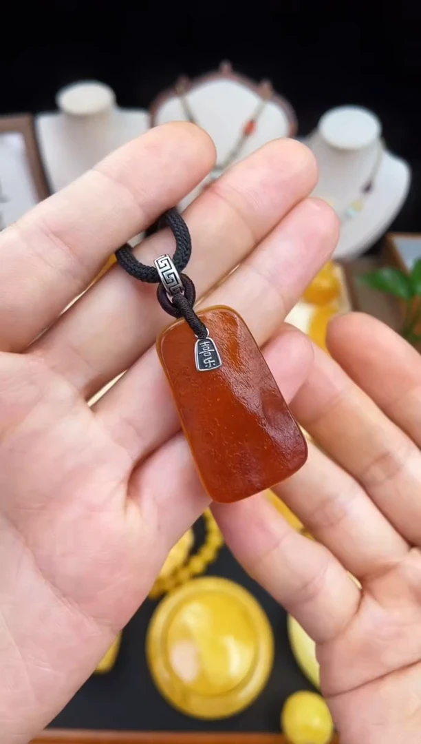琥珀未镶嵌珠宝奇石柒月