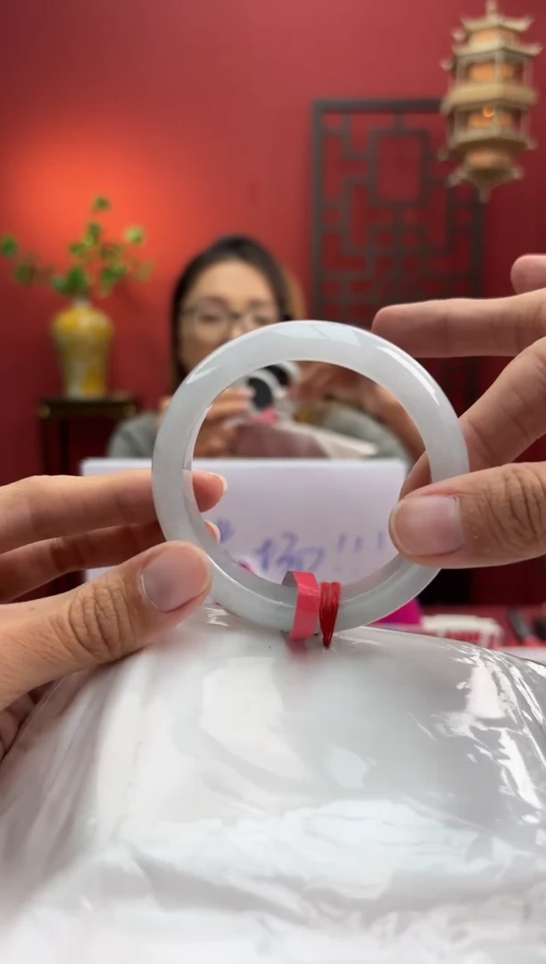未镶嵌手镯翡翠翡翠手镯1