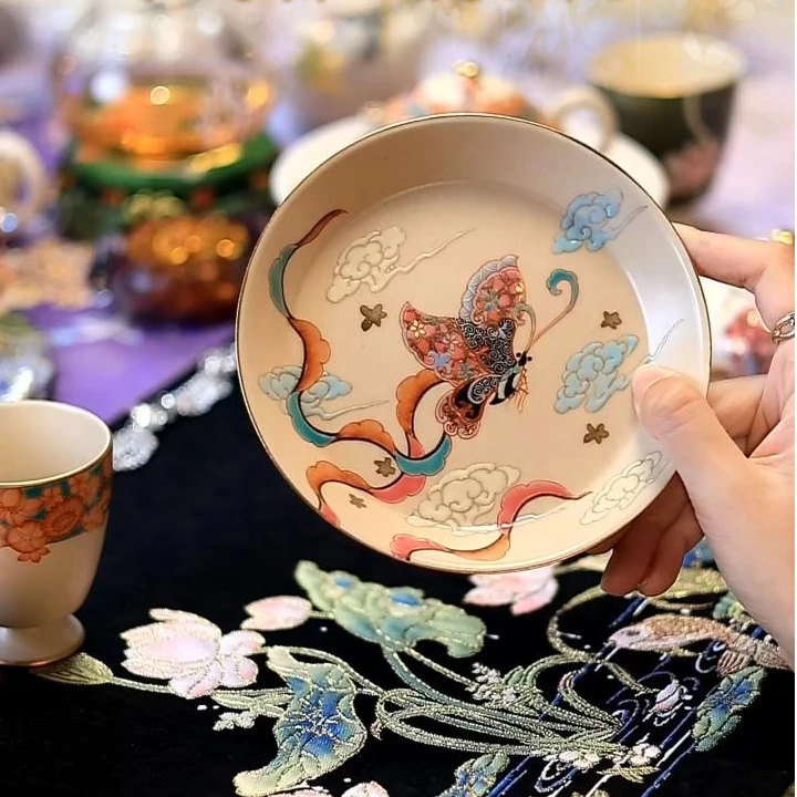 LW0152 了物 素宣釉 蝶舞云祥 壶承