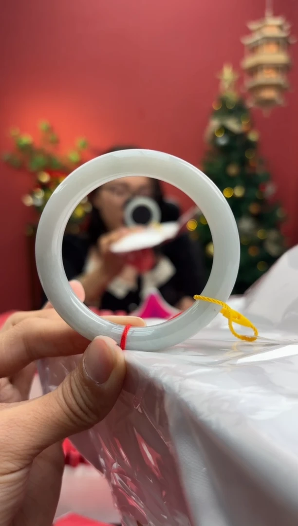 未镶嵌手镯（圆镯）翡翠翡翠手镯9