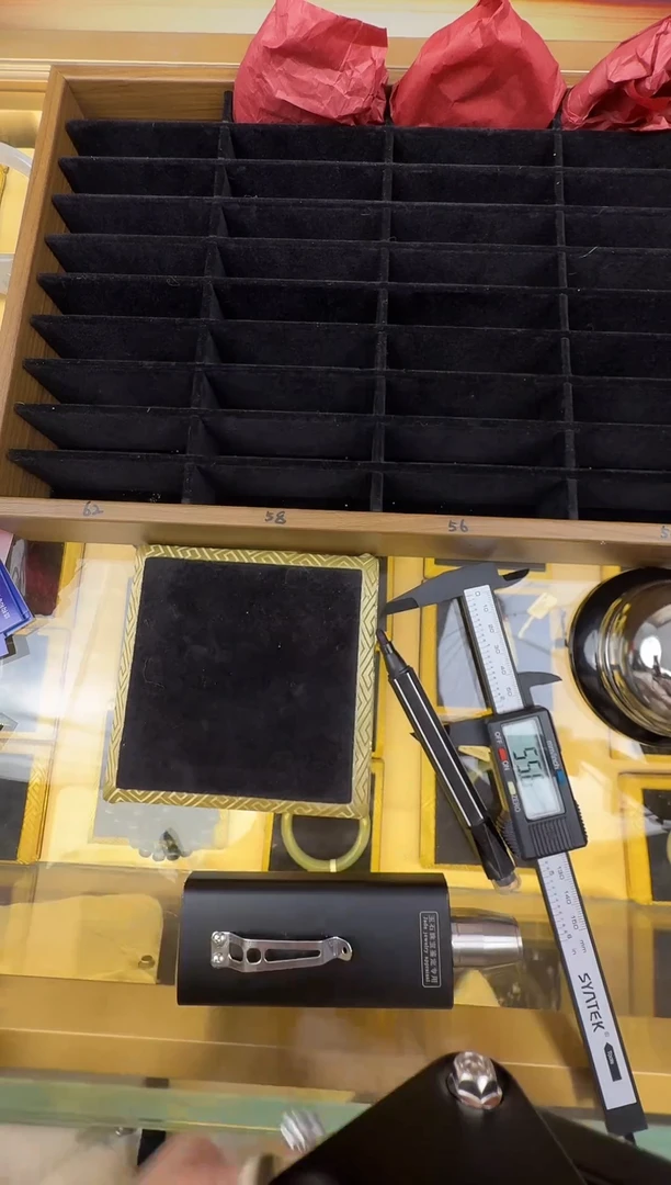 未镶嵌手镯石英岩玉74