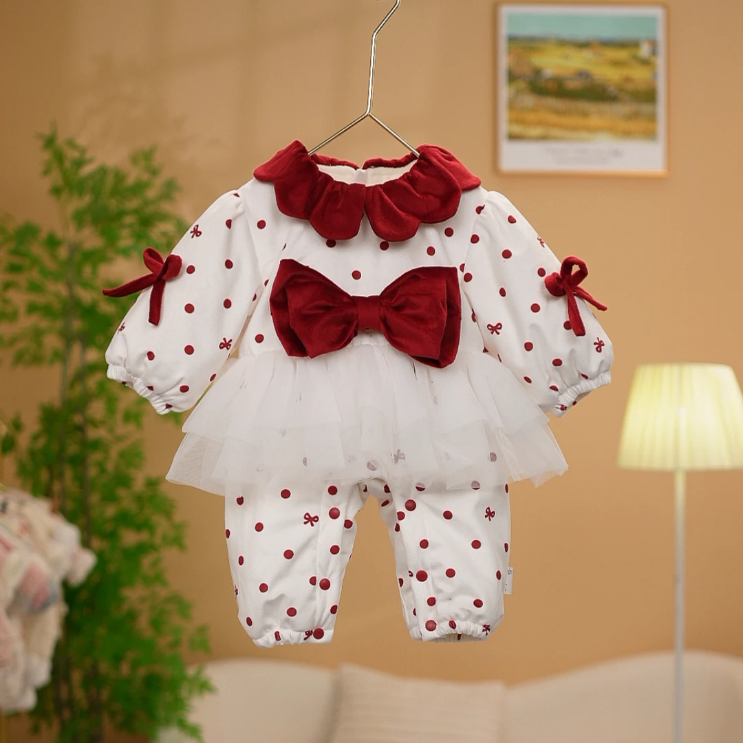 女宝宝可爱公主衣服秋冬加厚满月百天周岁红色波点礼服婴幼儿爬服