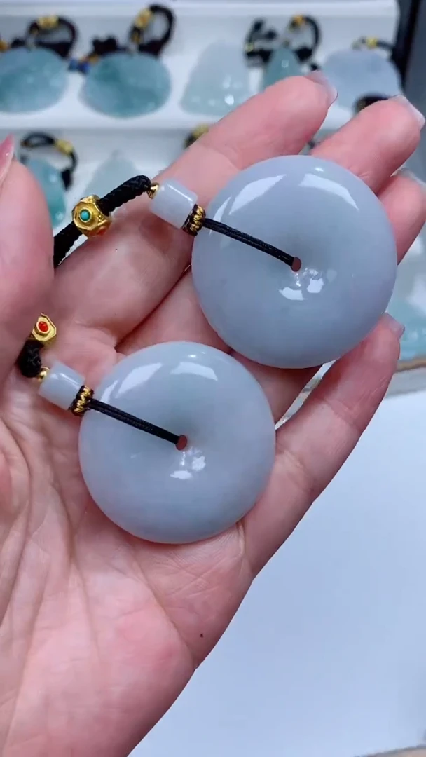 翡翠未镶嵌颈饰吊坠团购多样性发一件