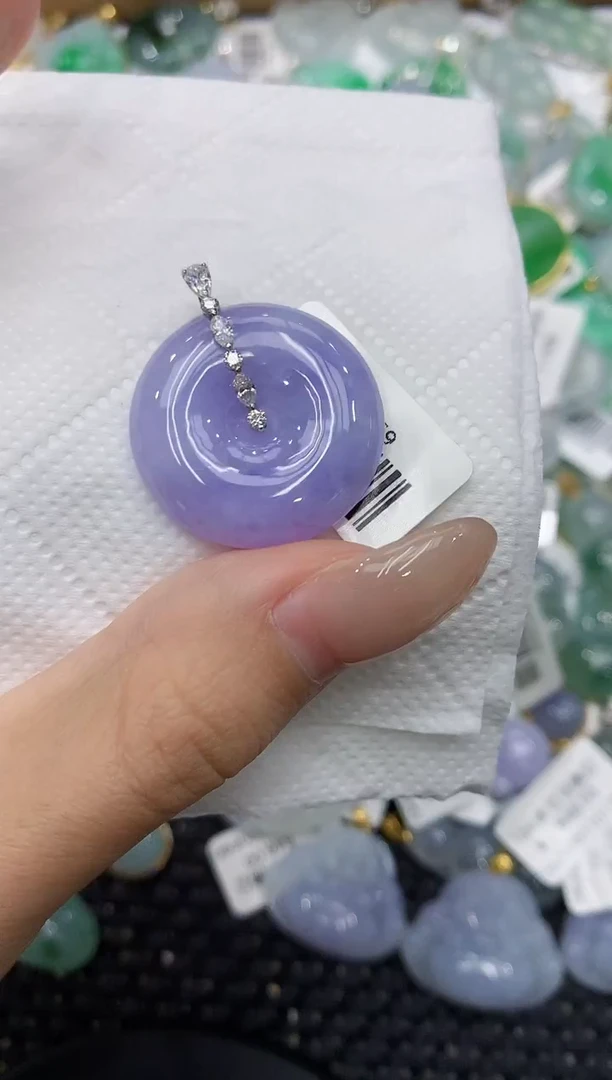 翡翠18K金镶嵌颈饰111111111111