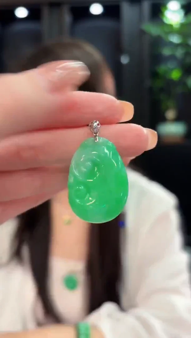 吊坠(不含链)18K金镶嵌翡翠 缅甸A货/支持复检/一件