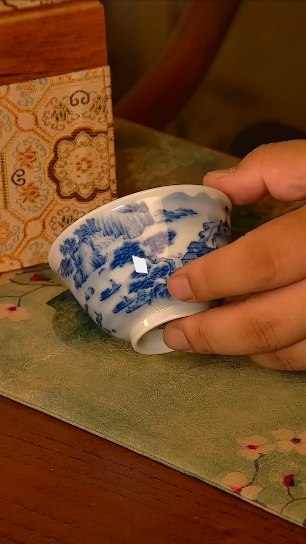 杯手工手绘杯杯很美丽