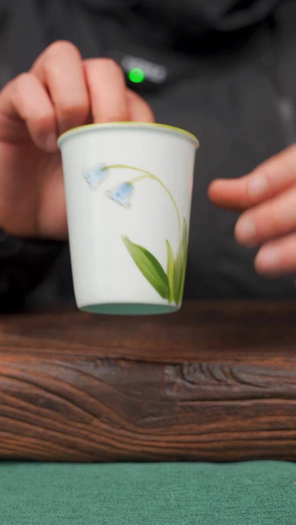【闪购商品】瓷片25寻一缕瓷香杯釉下手工手绘瓷器