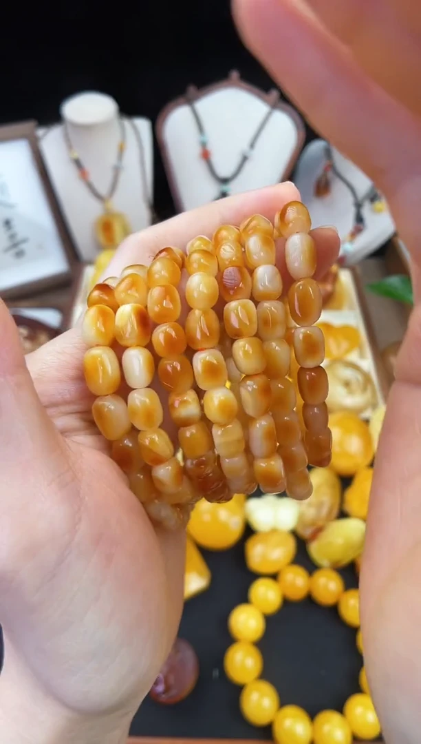 琥珀未镶嵌珠宝奇石多样性发其一